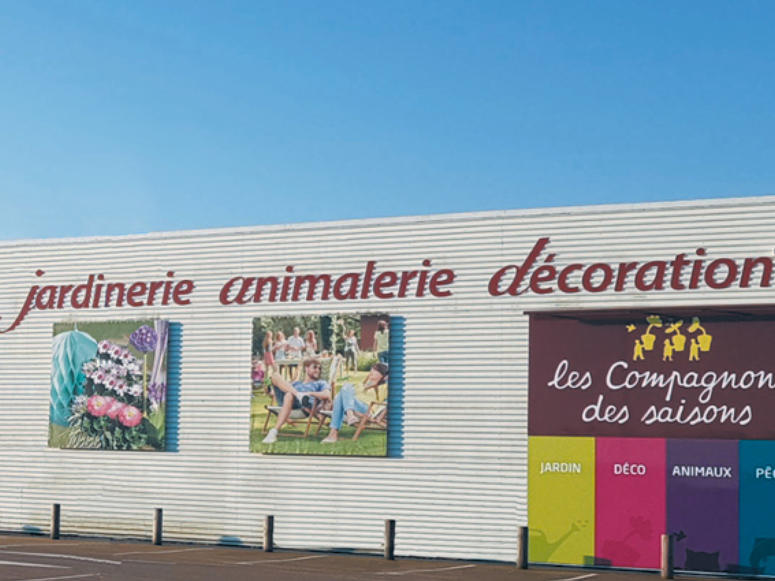 Panneaux extérieur conçu pour la communication visuelle du magasin - affichage permanent - aménagement de votre point de vente